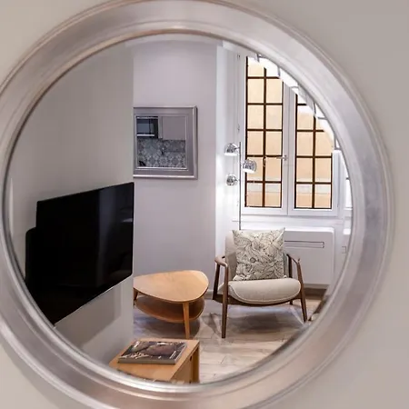 Authentic Old Town, Separate Bedroom, Ac *